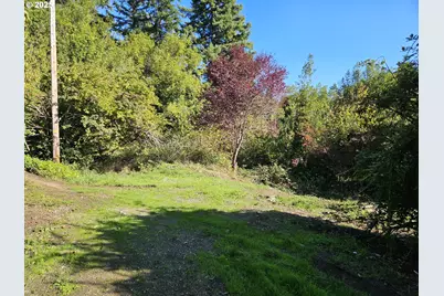 591 E 6th St, Coquille, OR 97423 - Photo 1