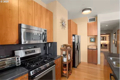 1130 NW 12th Ave #600, Portland, OR 97209 - Photo 23