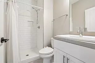 2027 SE Harold St, Portland, OR 97202 - Photo 27