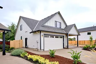 2589 N Lydia Loop, Hubbard, OR 97032 - Photo 3