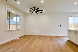 2589 N Lydia Loop, Hubbard, OR 97032 - Photo 9