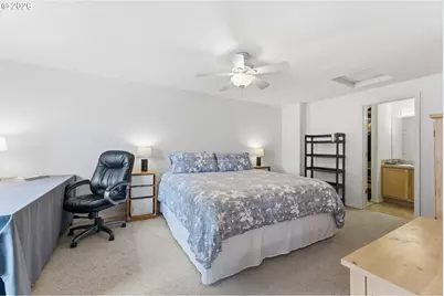 15340 SW Lexington Ln, Beaverton, OR 97007 - Photo 23