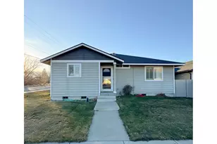 2935 Walnut St, Baker City, OR 97814 - Photo 1
