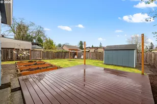 345 E Gloucester St, Gladstone, OR 97027 - Photo 27