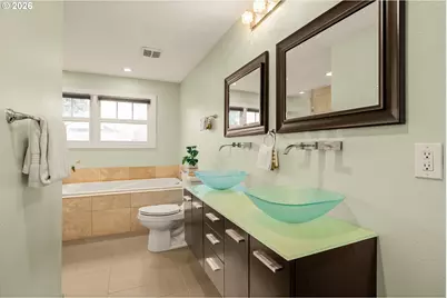 345 E Gloucester St, Gladstone, OR 97027 - Photo 15