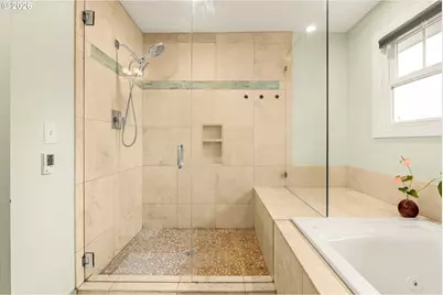 345 E Gloucester St, Gladstone, OR 97027 - Photo 17