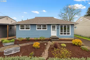 345 E Gloucester St, Gladstone, OR 97027 - Photo 1