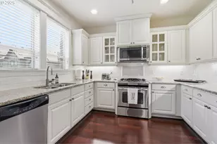 10244 SW Taylor St, Portland, OR 97225 - Photo 13