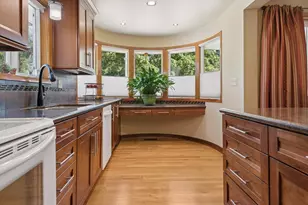 1037 NE 108th Ave, Portland, OR 97220 - Photo 13