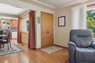 1037 NE 108th Ave, Portland, OR 97220 - Photo 3