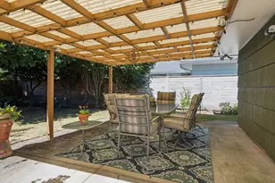 1037 NE 108th Ave, Portland, OR 97220 - Photo 31