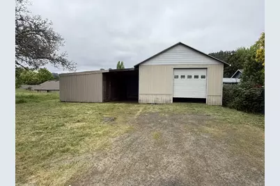 1420 NW Grove St, Roseburg, OR 97471 - Photo 17