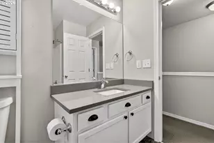 217 NE 146th Ave, Portland, OR 97230 - Photo 27