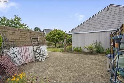 16934 SE Fragrance Ave, Milwaukie, OR 97267 - Photo 43