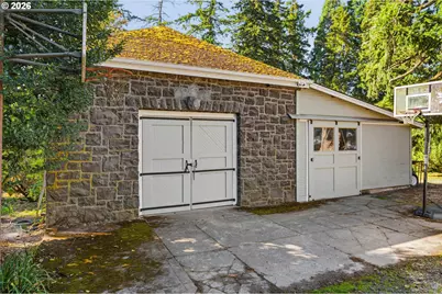 16031 SE River Rd, Milwaukie, OR 97267 - Photo 41