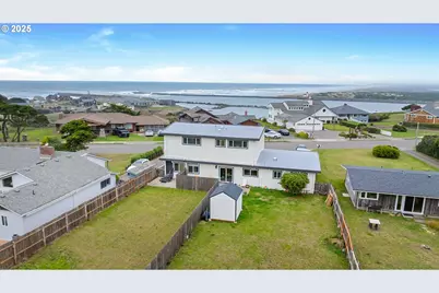 875 Ocean Dr SW, Bandon, OR 97411 - Photo 31