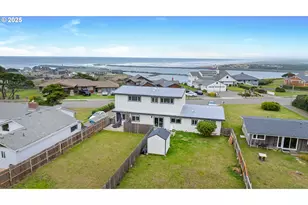 875 Ocean Dr SW, Bandon, OR 97411 - Photo 31