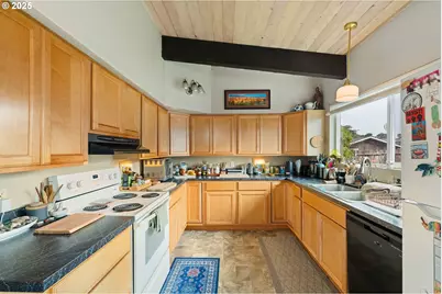 875 Ocean Dr SW, Bandon, OR 97411 - Photo 19