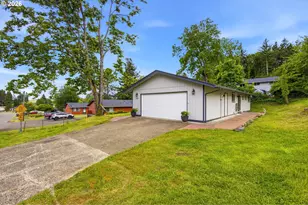 745 SW Barber Ave, Willamina, OR 97396 - Photo 3