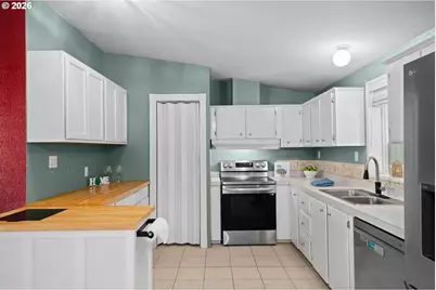 3201 NE 223rd Ave #5, Fairview, OR 97024 - Photo 17