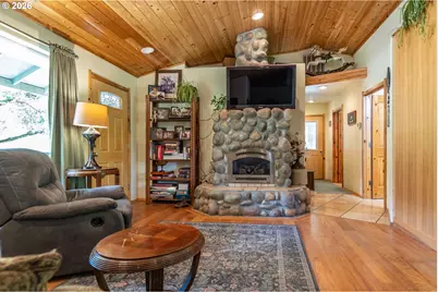 709 Ash Creek Rd, Riddle, OR 97469 - Photo 25