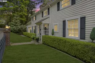 2271 SW Montgomery Dr, Portland, OR 97201 - Photo 15