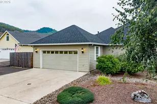 147 Wingfoot Ct, Winchester, OR 97495 - Photo 33