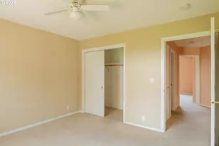 147 Wingfoot Ct, Winchester, OR 97495 - Photo 21