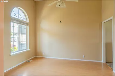 147 Wingfoot Ct, Winchester, OR 97495 - Photo 13
