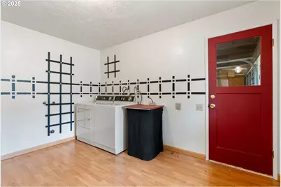 1412 N Main Ave, White Salmon, WA 98672 - Photo 25