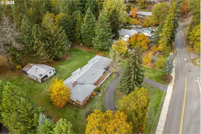 1412 N Main Ave, White Salmon, WA 98672 - Photo 31