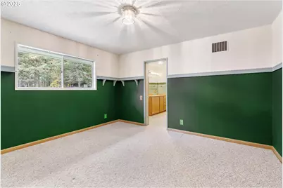 1412 N Main Ave, White Salmon, WA 98672 - Photo 17