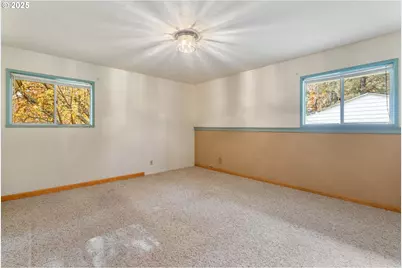 1412 N Main Ave, White Salmon, WA 98672 - Photo 23