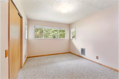 1412 N Main Ave, White Salmon, WA 98672 - Photo 19