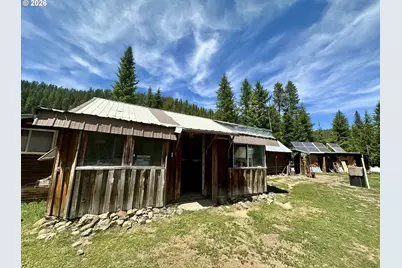 42000 Clear Creek Rd, Granite, OR 97877 - Photo 11