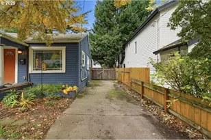 8813 NE Ward St, Portland, OR 97220 - Photo 27