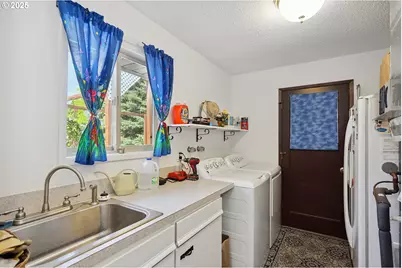 825 Maple Dr, Goldendale, WA 98620 - Photo 17