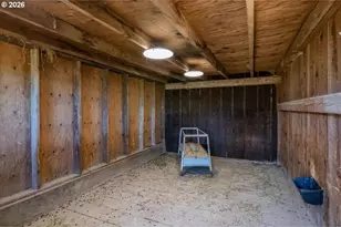 11255 Kroenig Rd, Amity, OR 97101 - Photo 33