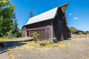 11255 Kroenig Rd, Amity, OR 97101 - Photo 31