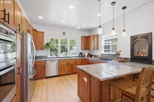 11255 Kroenig Rd, Amity, OR 97101 - Photo 9
