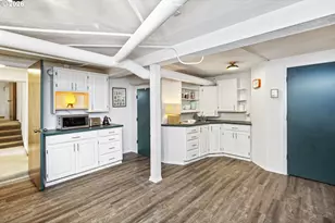 4040 Kenthorpe Way, West Linn, OR 97068 - Photo 35