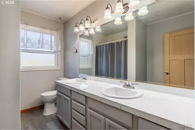 76521 Delena Mayger Rd, Rainier, OR 97048 - Photo 13