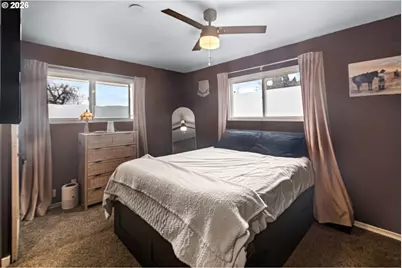 735 NW 10th St, Pendleton, OR 97801 - Photo 17