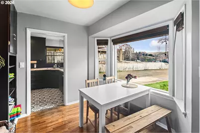 735 NW 10th St, Pendleton, OR 97801 - Photo 9