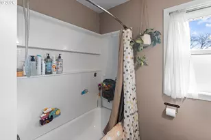 735 NW 10th St, Pendleton, OR 97801 - Photo 27