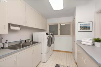 7550 SW Laurel St, Portland, OR 97225 - Photo 35