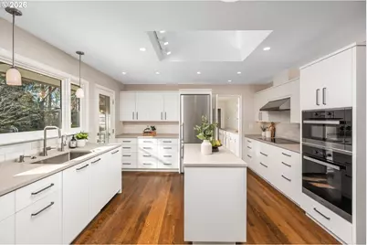 7550 SW Laurel St, Portland, OR 97225 - Photo 11