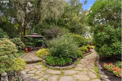 7550 SW Laurel St, Portland, OR 97225 - Photo 43