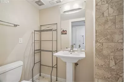 6600 SE Division St #305, Portland, OR 97206 - Photo 17