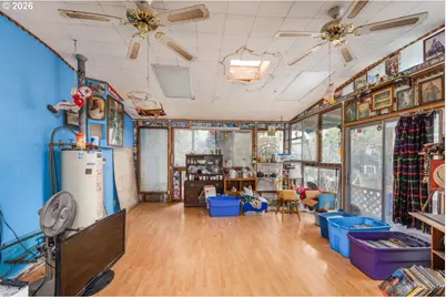 246 S 34th St, Springfield, OR 97478 - Photo 19